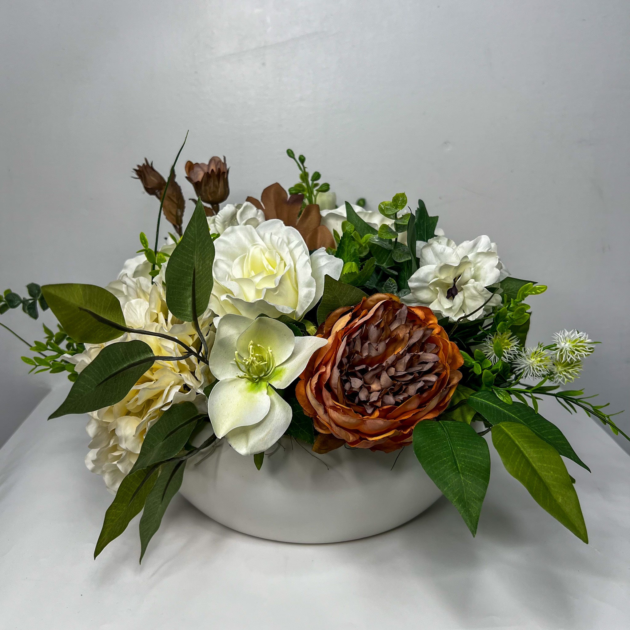 Pure Serenity Neutral Silk Centerpiece