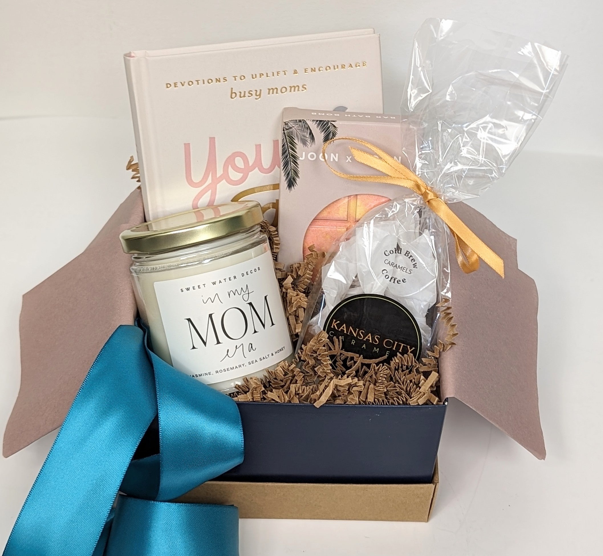 Made To Be Mom Gift Bundle