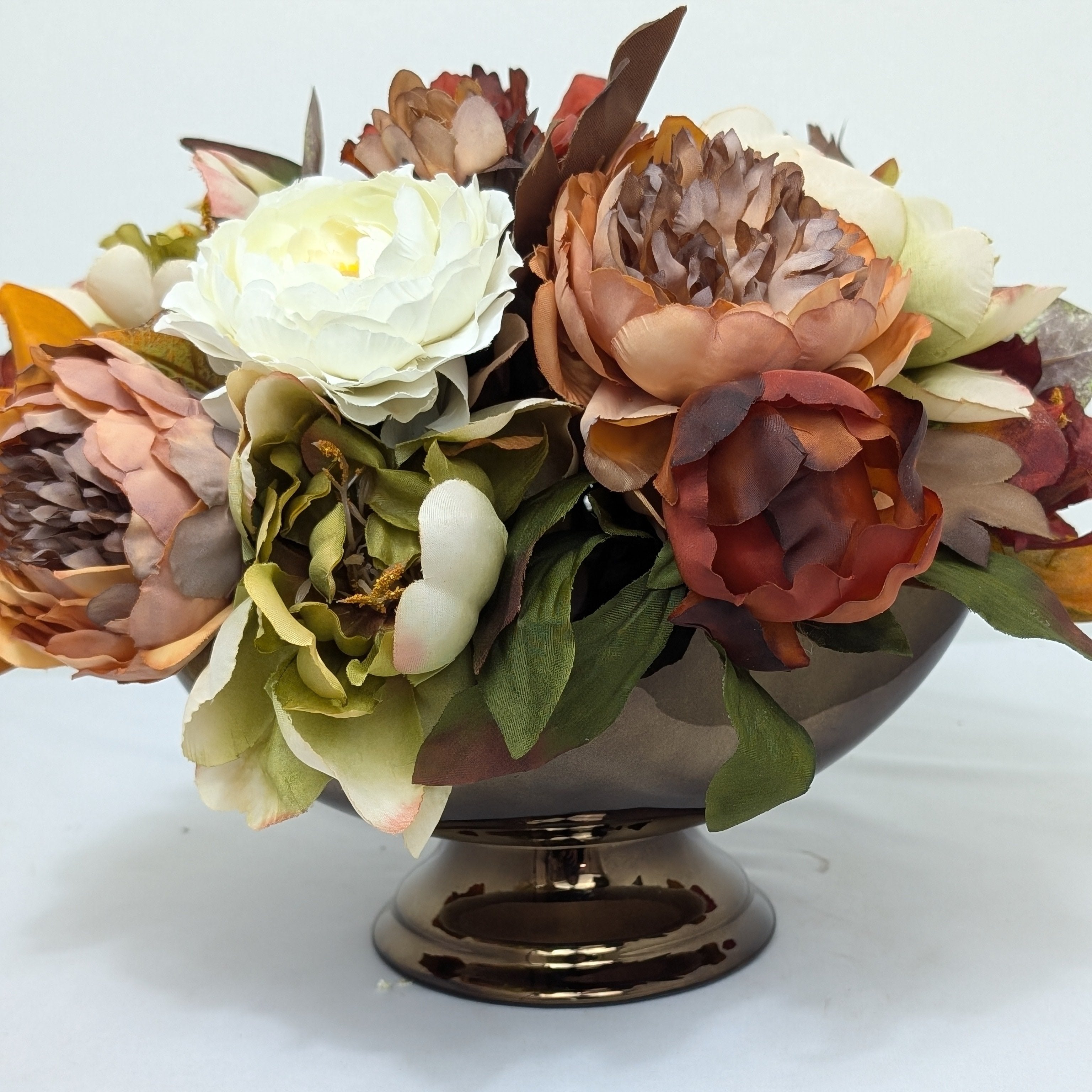 Neutral Neverland: Neutral Silk Centerpiece